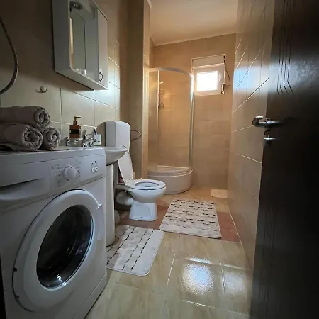 Place 8 * Ποντγορίτσα