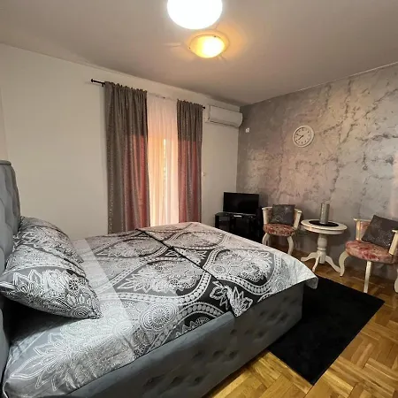 Place 8