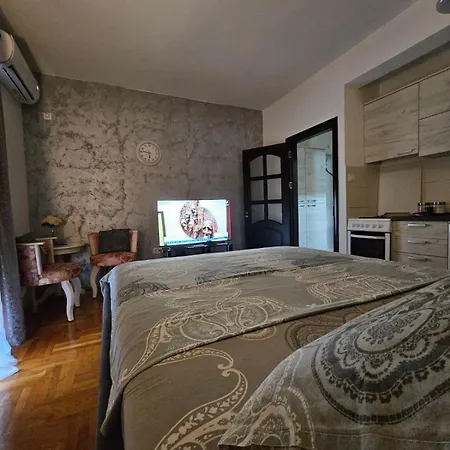 Place 8